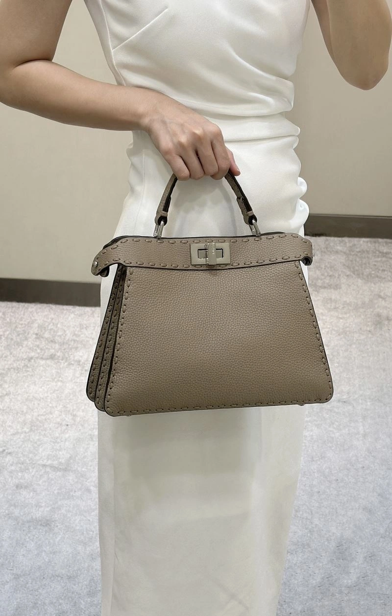 WaterResistant Fendi Peekaboo Bags 57743