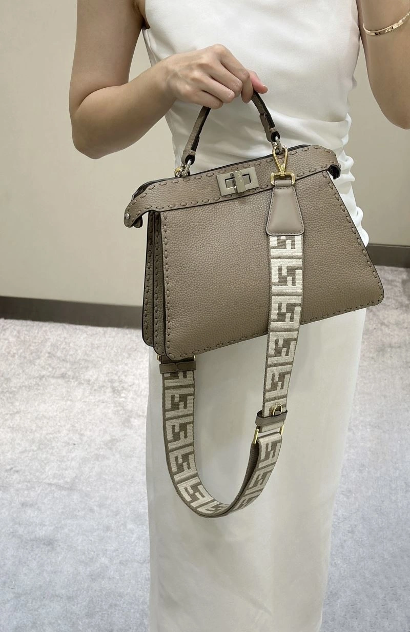 WaterResistant Fendi Peekaboo Bags 57743