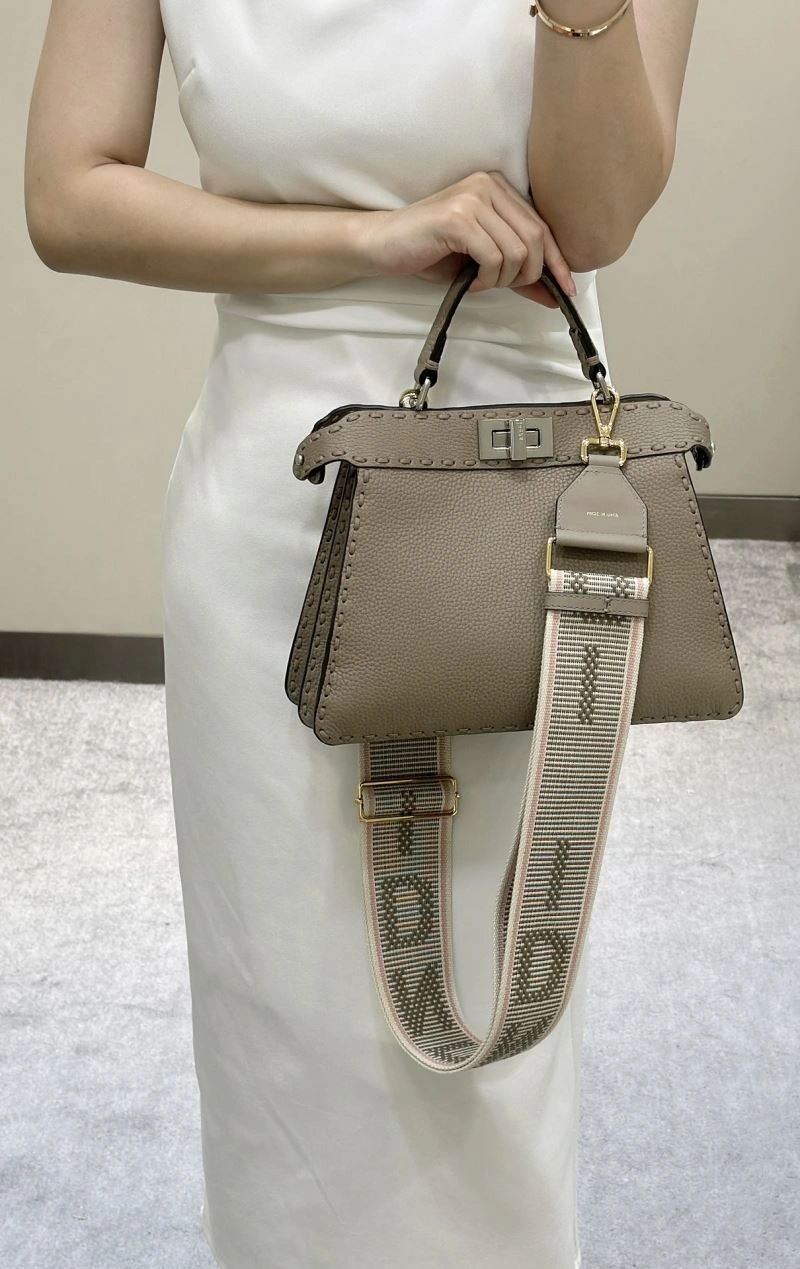 WaterResistant Fendi Peekaboo Bags 57743