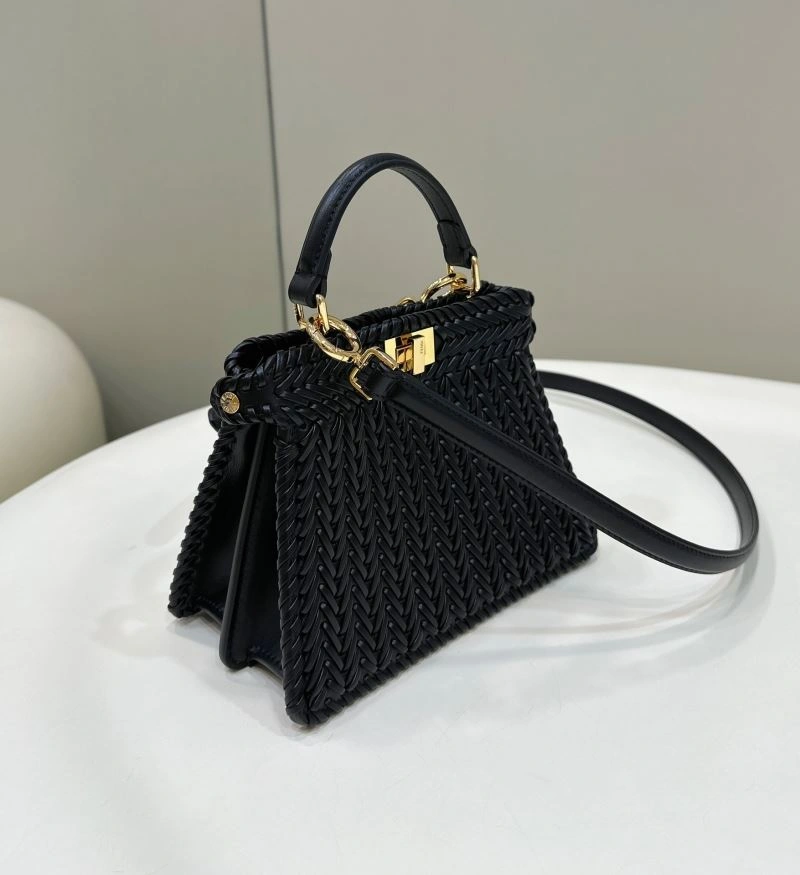Comfortable Fendi Peekaboo Bags 57747