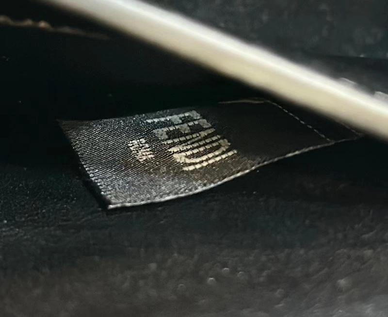 Comfortable Fendi Peekaboo Bags 57747