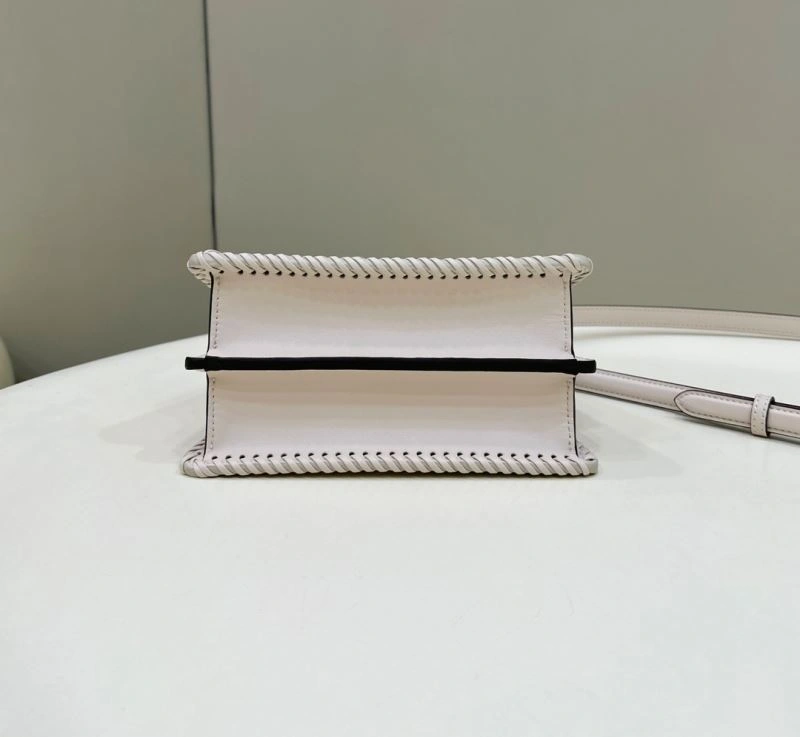 Fendi Peekaboo Bags ZipUp 57742