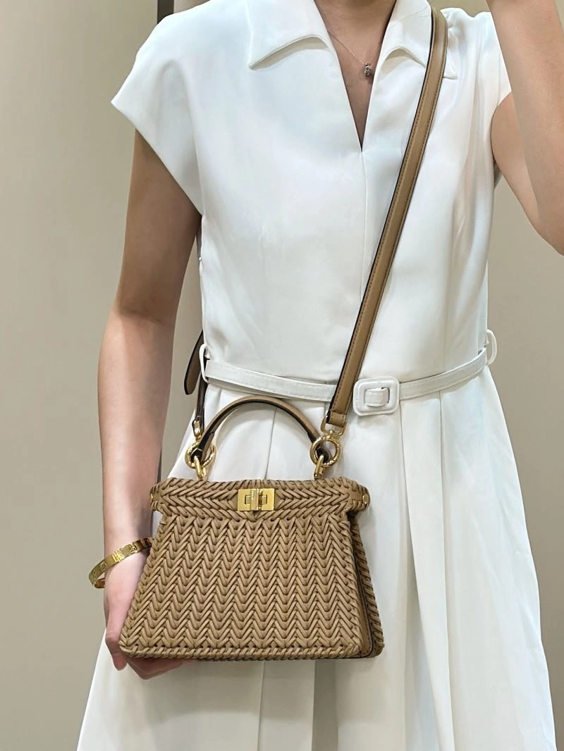 Fendi Peekaboo Bags Stretchable 57736