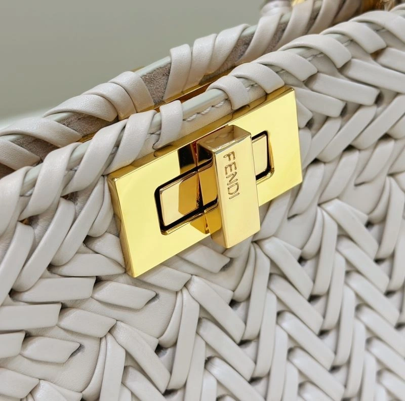 Fendi Peekaboo Bags Fashionable 57730