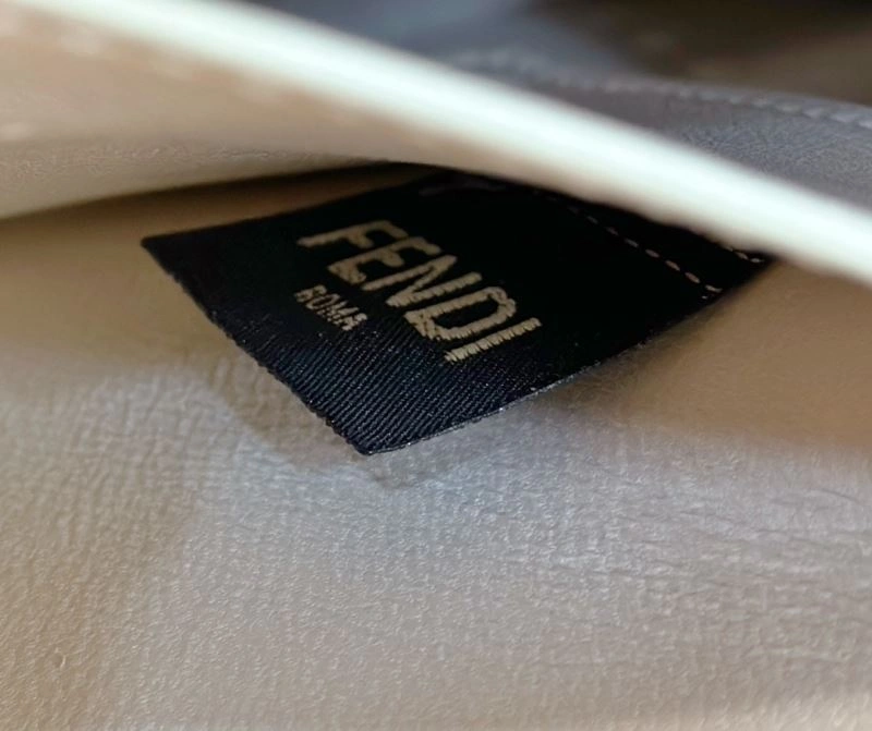 Fendi Peekaboo Bags Fashionable 57730