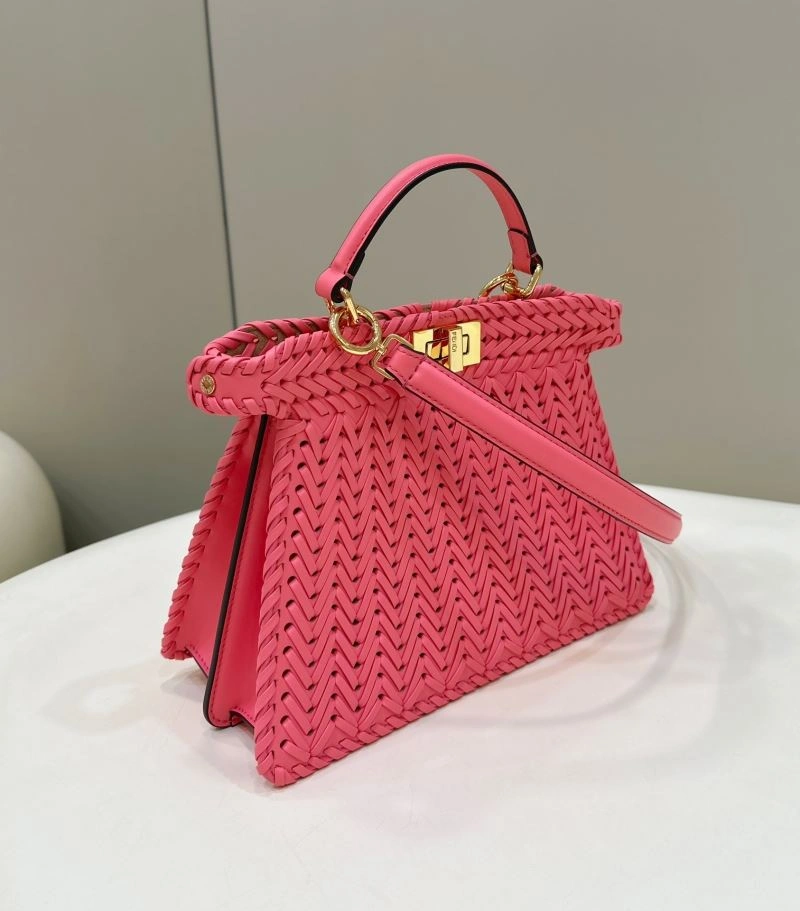 Snug Fendi Peekaboo Bags 57738