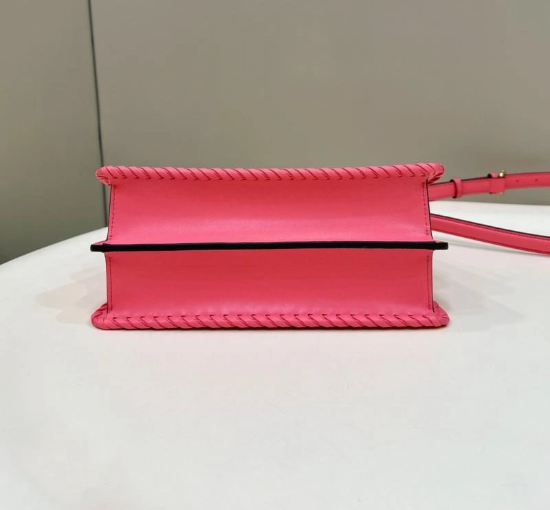 Snug Fendi Peekaboo Bags 57738