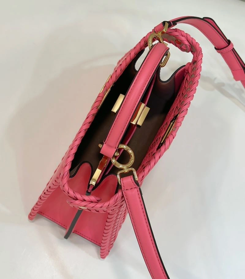 Snug Fendi Peekaboo Bags 57738