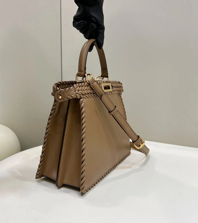 Supportive Fendi Peekaboo Bags 57737