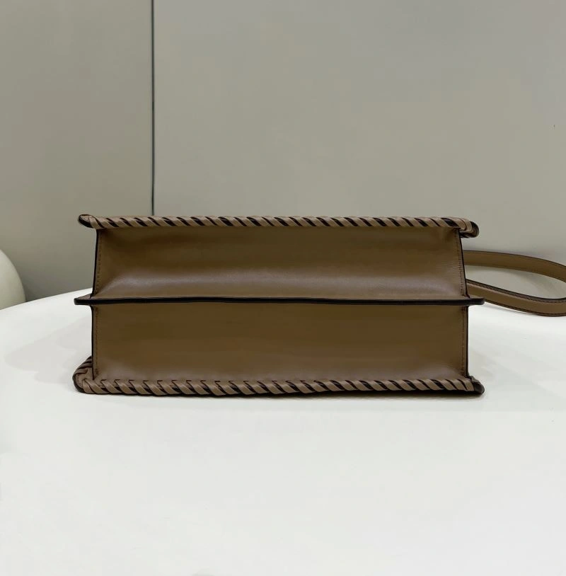 Supportive Fendi Peekaboo Bags 57737