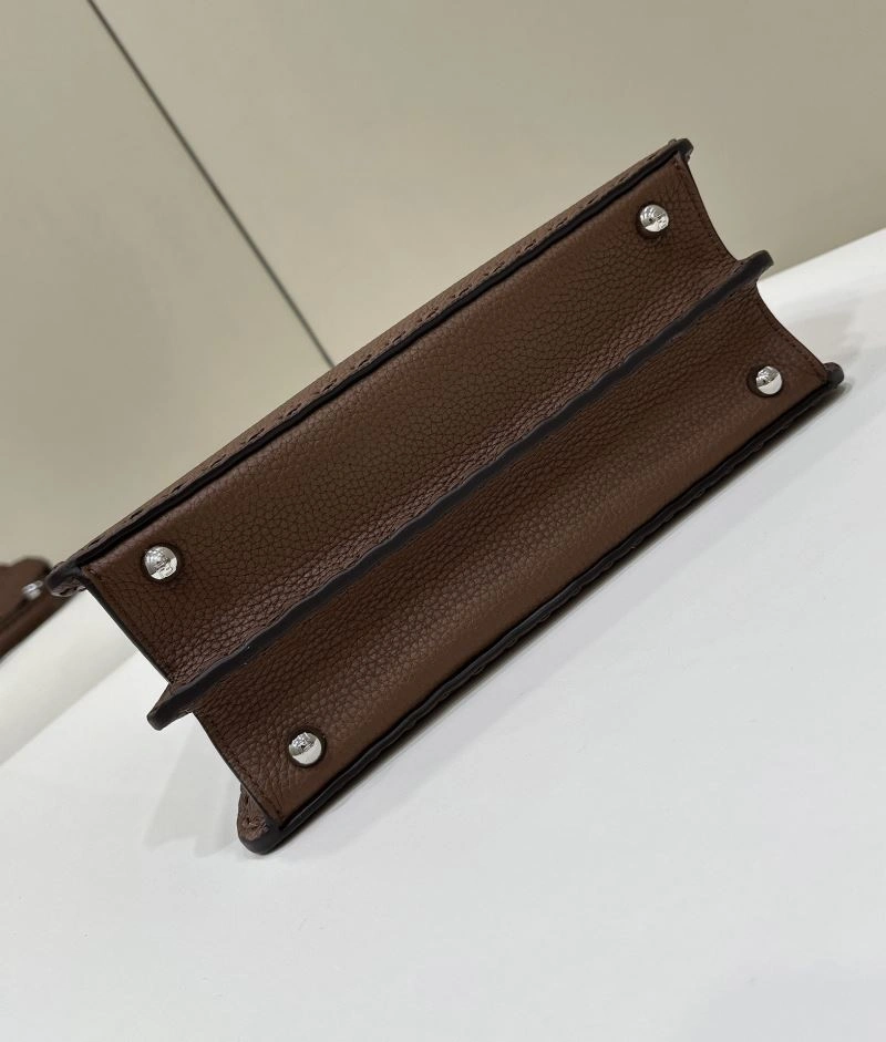 Stylish Fendi Peekaboo Bags 57740