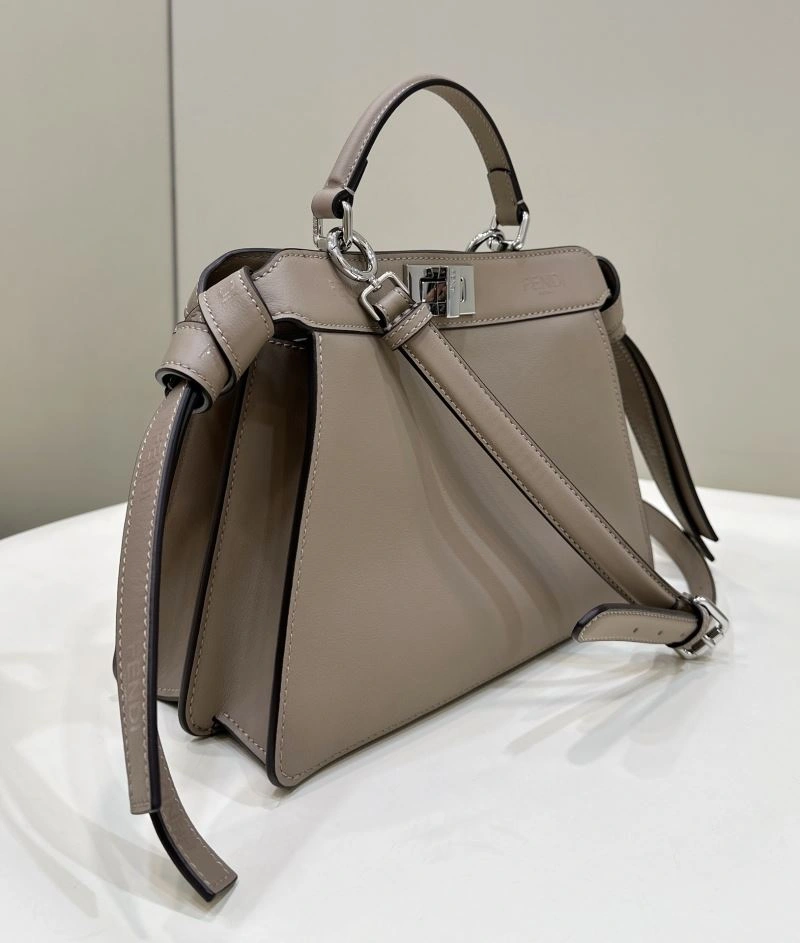Casual Fendi Peekaboo Bags 57729