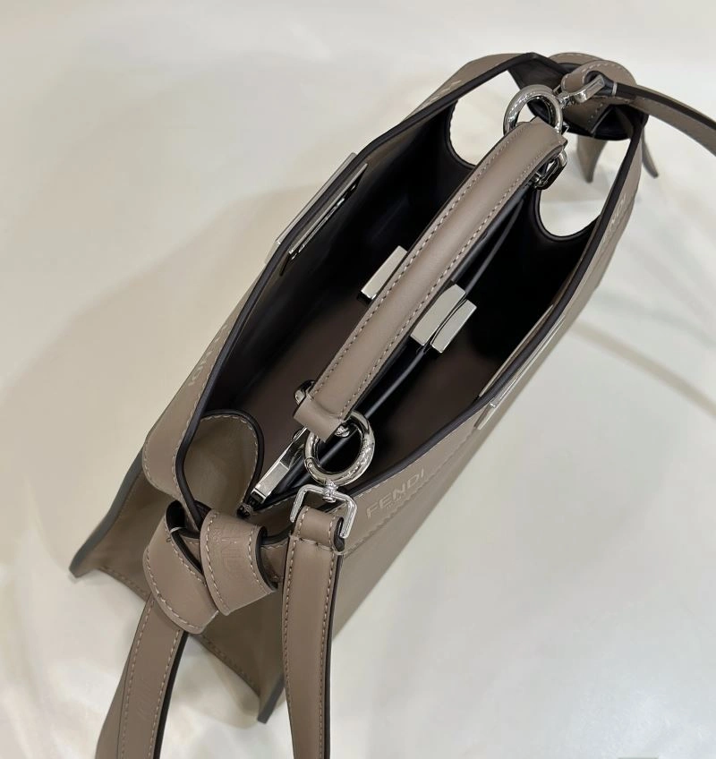 Casual Fendi Peekaboo Bags 57729