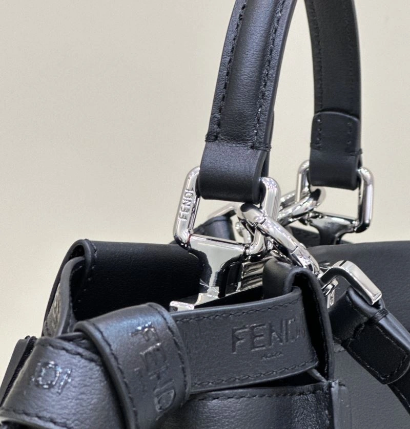 Breathable Fendi Peekaboo Bags 57763
