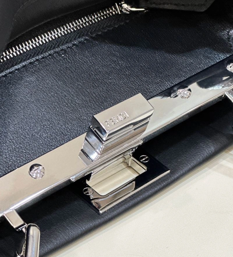 Breathable Fendi Peekaboo Bags 57763