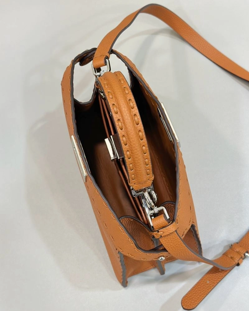 Fendi Peekaboo Bags Flexible 57754