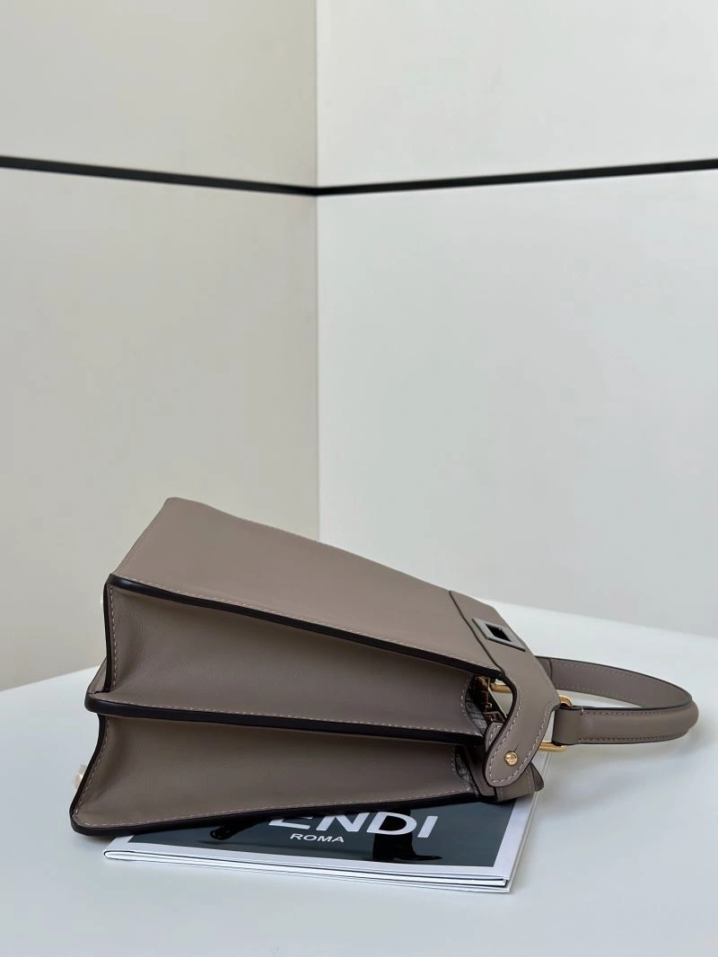 Resilient Fendi Peekaboo Bags 57726