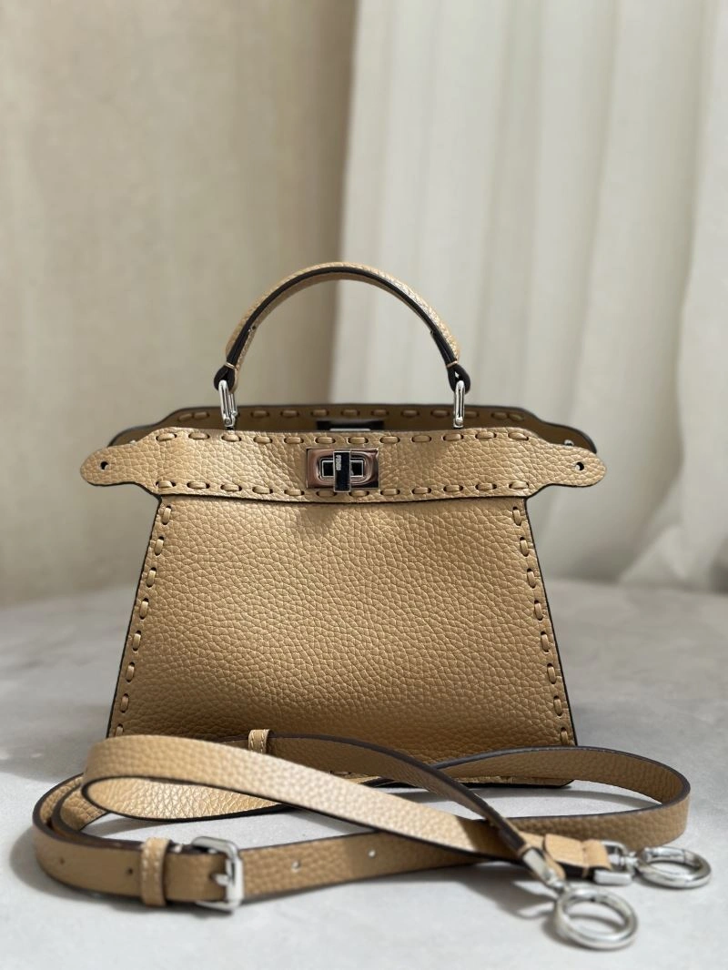 Compact Fendi Peekaboo Bags 57712