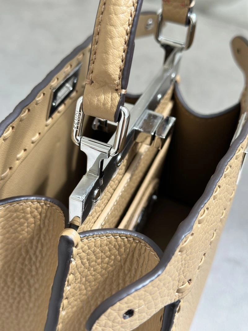 Compact Fendi Peekaboo Bags 57712