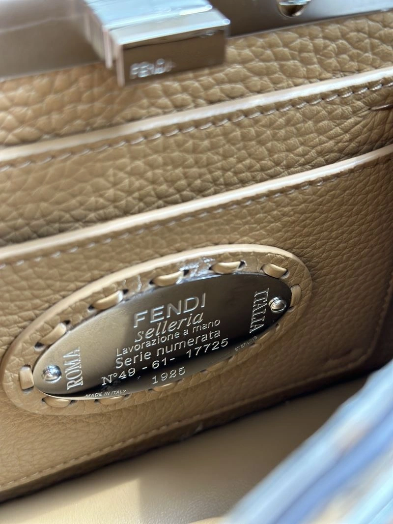 Compact Fendi Peekaboo Bags 57712