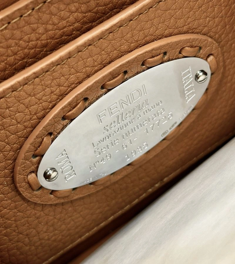 Sophisticated Fendi Peekaboo Bags 57711