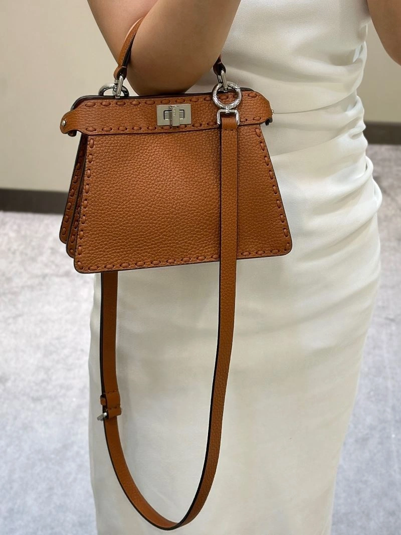 Sophisticated Fendi Peekaboo Bags 57711