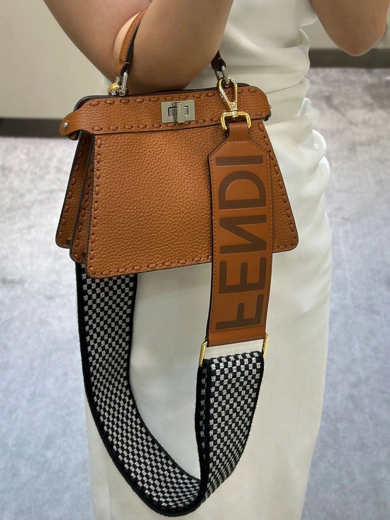 Sophisticated Fendi Peekaboo Bags 57711