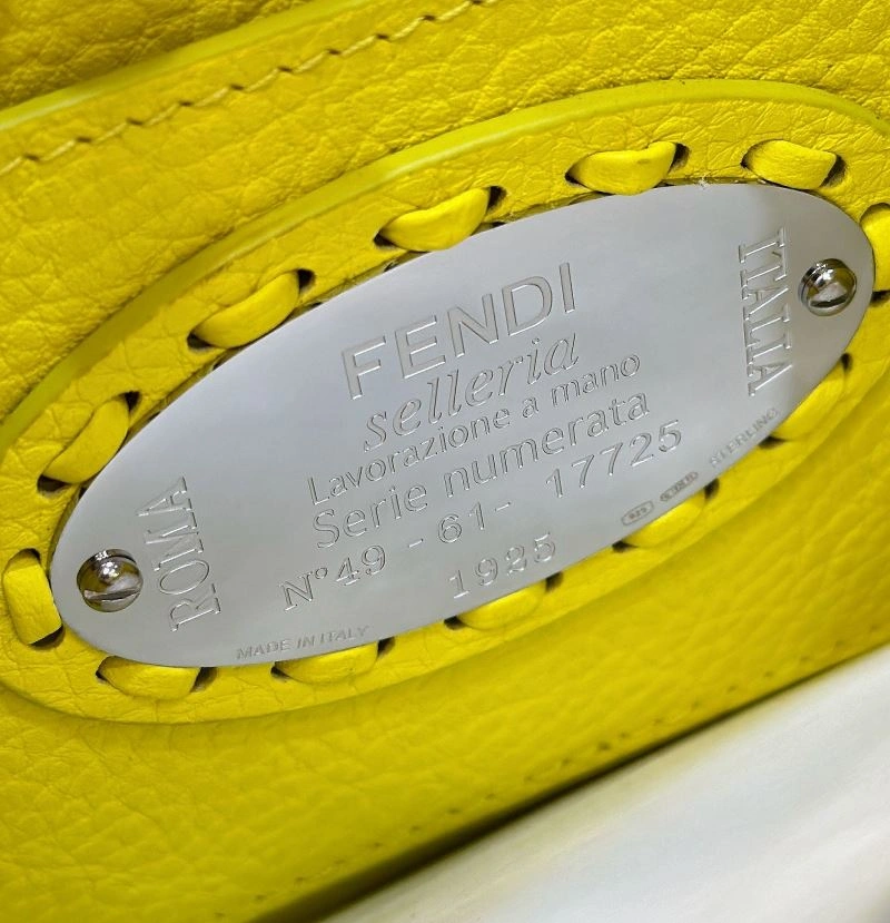 Stretchable Fendi Peekaboo Bags 57733