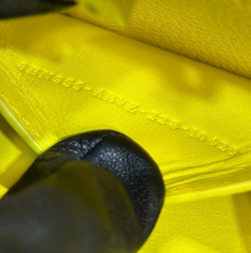 Stretchable Fendi Peekaboo Bags 57733