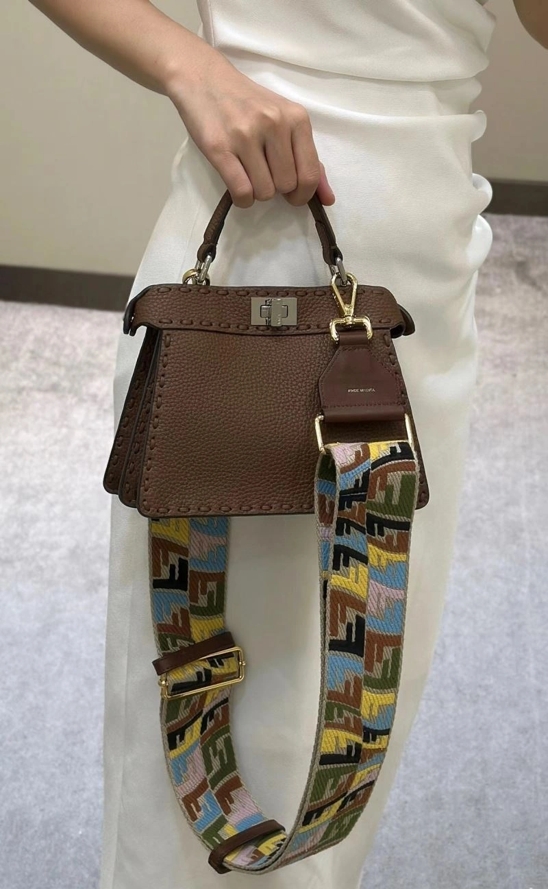 Bold Fendi Peekaboo Bags 57705