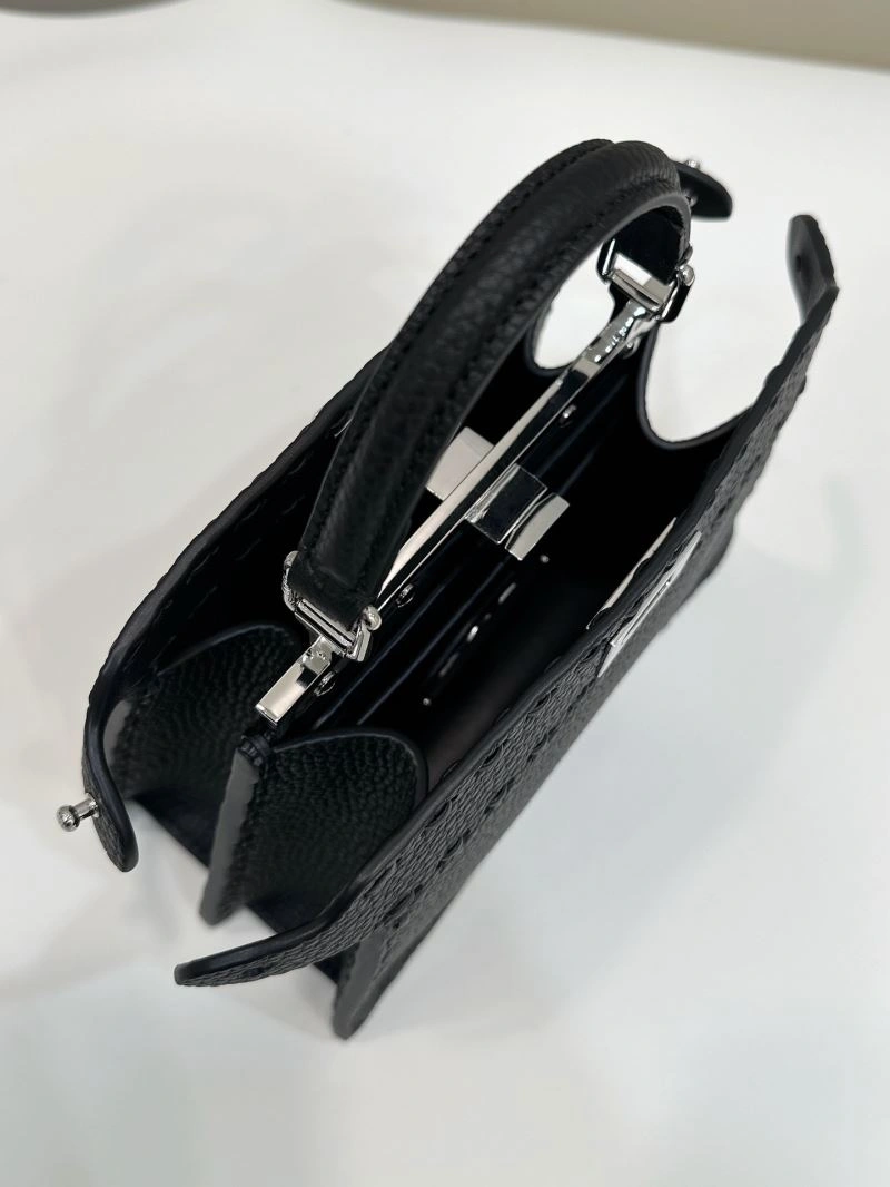 Fendi Peekaboo Bags Comfortable 57709