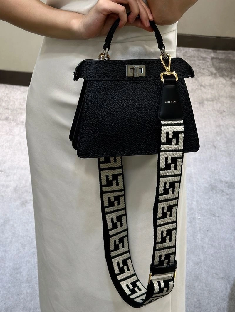 Fendi Peekaboo Bags Comfortable 57709