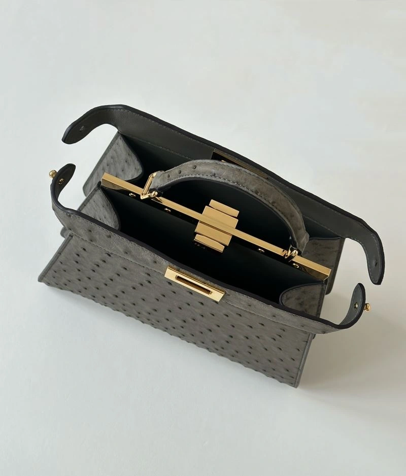 Lightweight Fendi Peekaboo Bags 57691