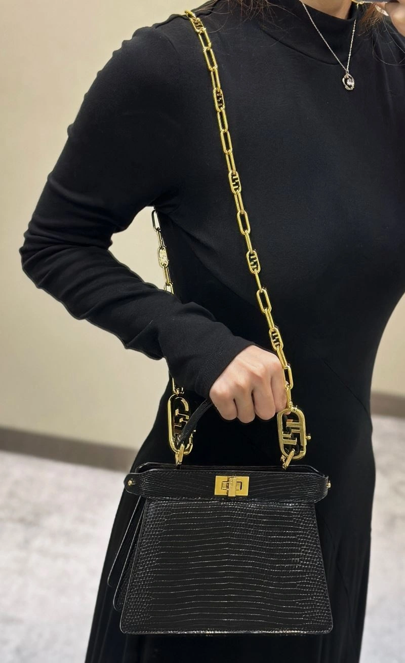 Fendi Peekaboo Bags MultiPurpose 57695
