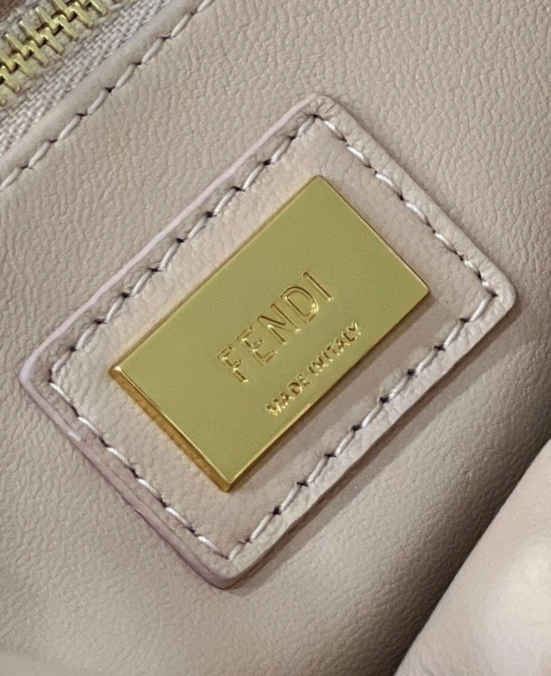WrinkleFree Fendi Peekaboo Bags 57670