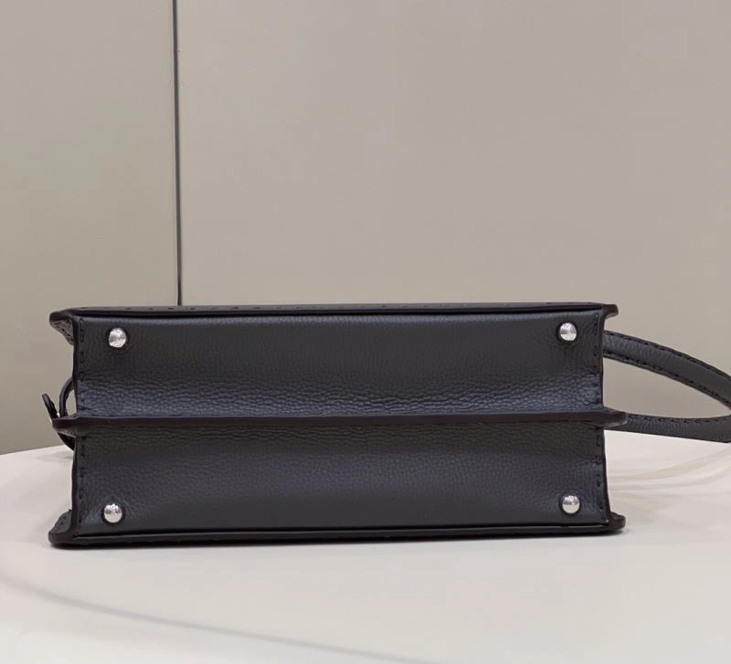 Comfortable Fendi Peekaboo Bags 57666