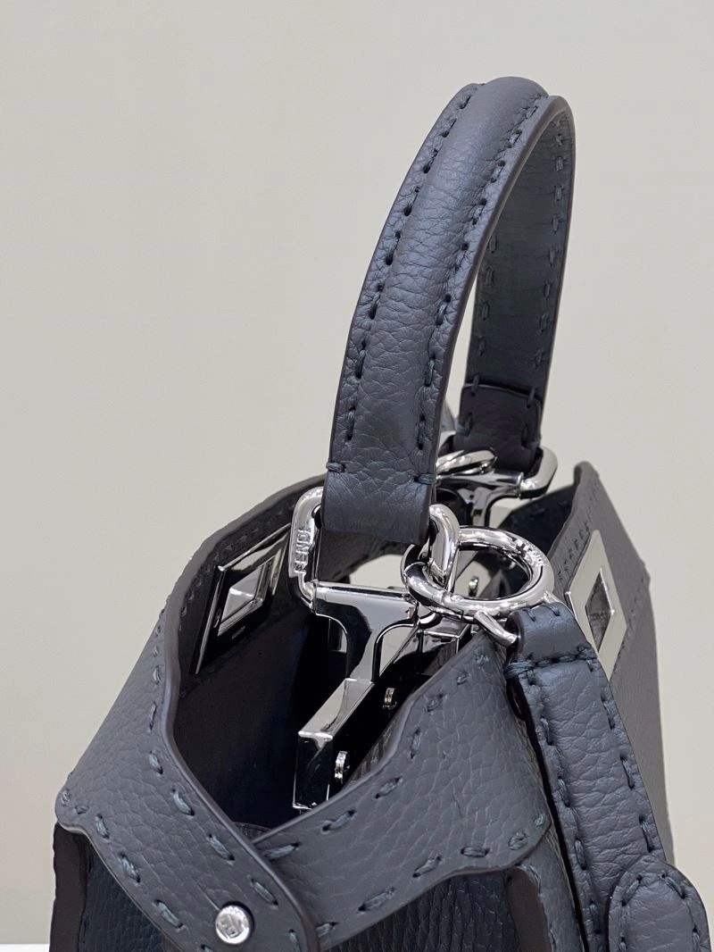 Comfortable Fendi Peekaboo Bags 57666