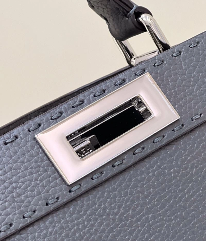 Comfortable Fendi Peekaboo Bags 57666