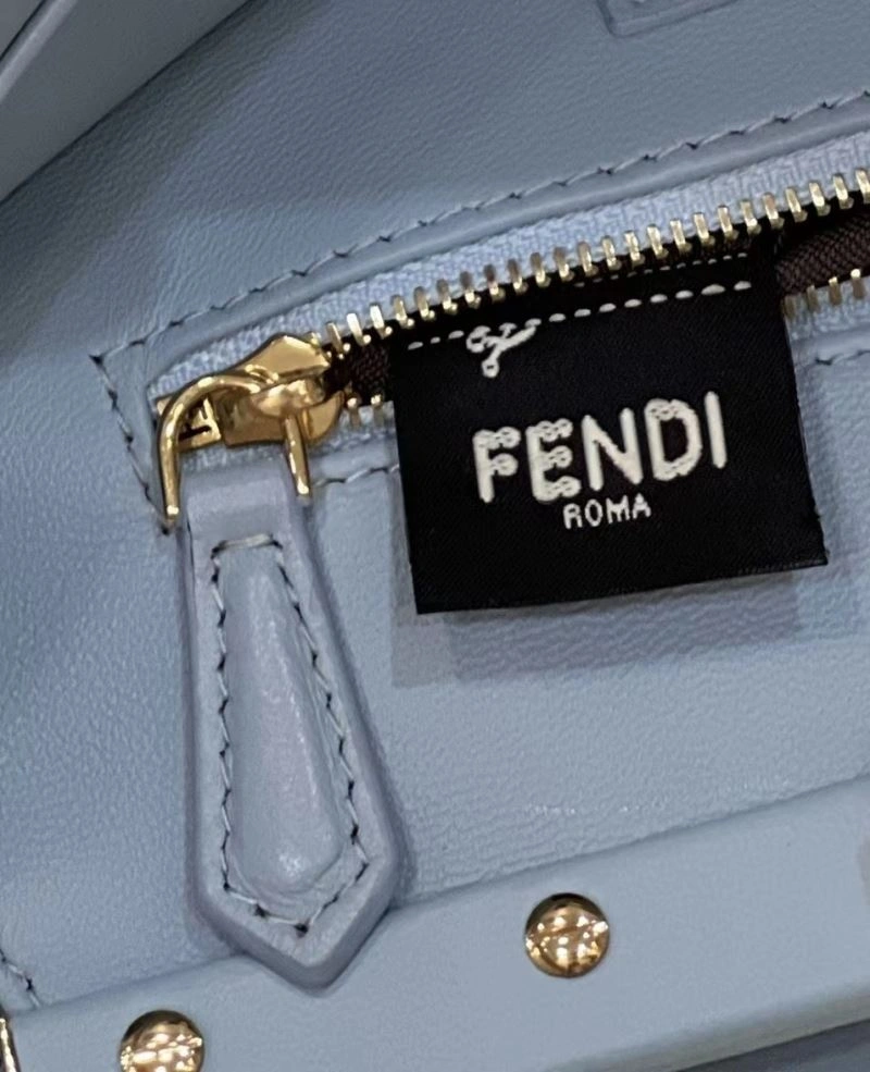 Fendi Peekaboo Bags Trendy 57676