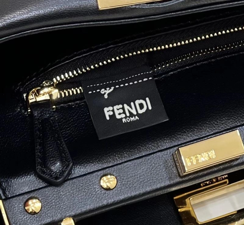 Sporty Fendi Peekaboo Bags 57674