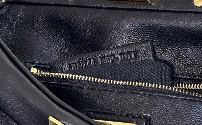 Sporty Fendi Peekaboo Bags 57674