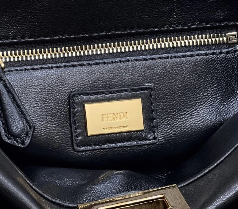 Sporty Fendi Peekaboo Bags 57674