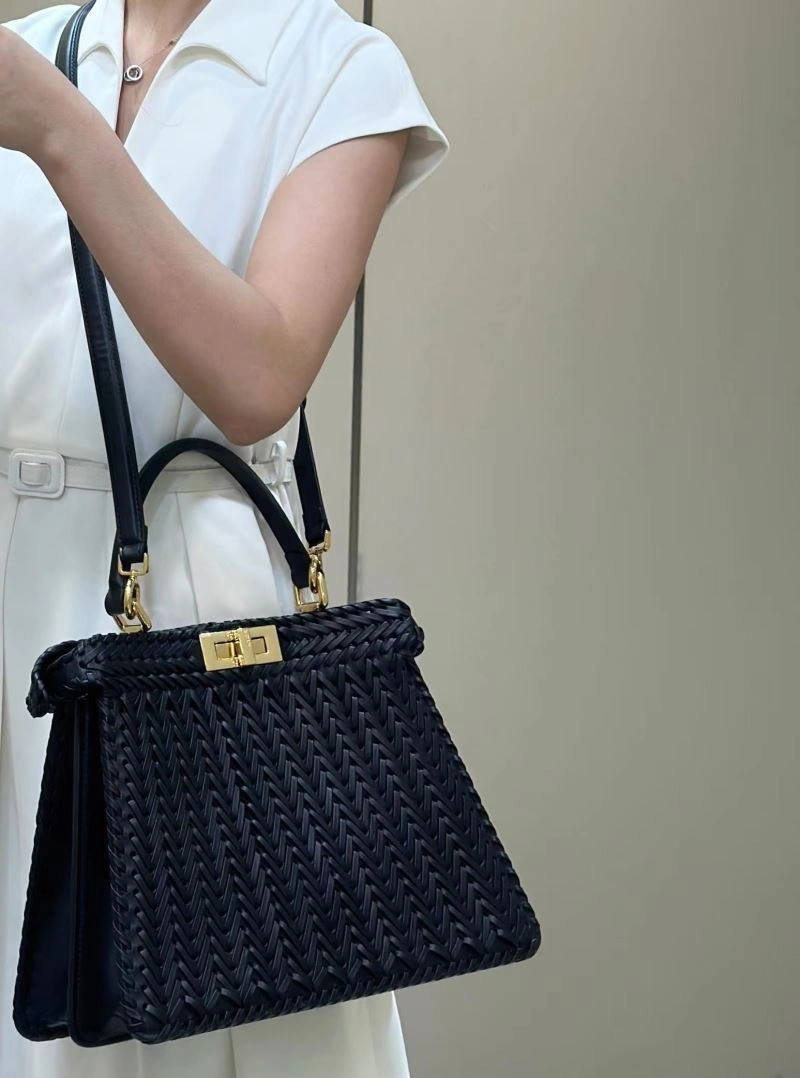 Fendi Peekaboo Bags Soft 57668