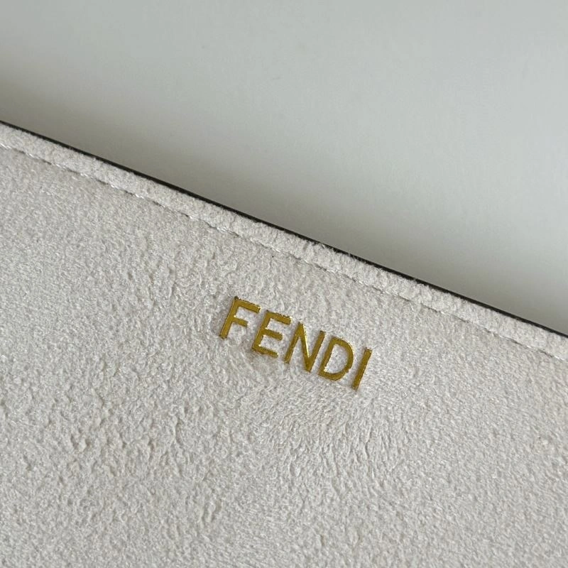 Tailored Fendi Peekaboo Bags 57641