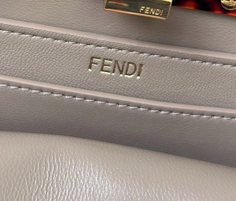 RelaxedFit Fendi Peekaboo Bags 57650