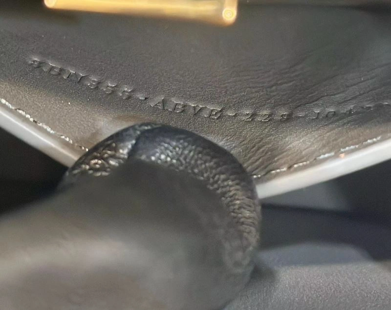Timeless Fendi Peekaboo Bags 57686