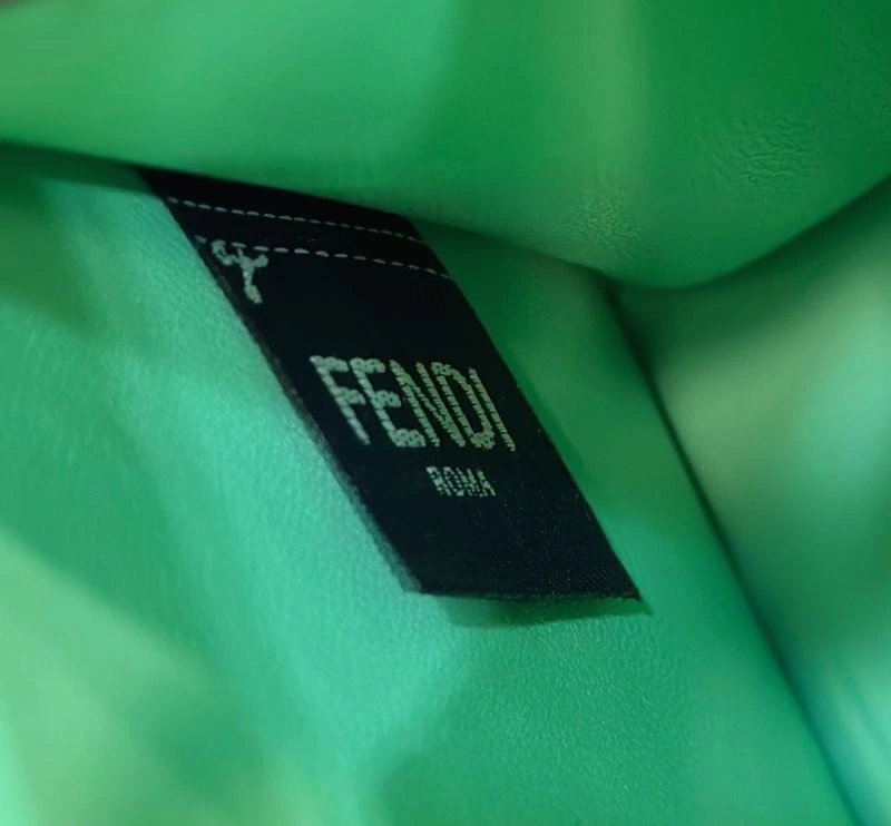 Fendi Peekaboo Bags Flexible 57635