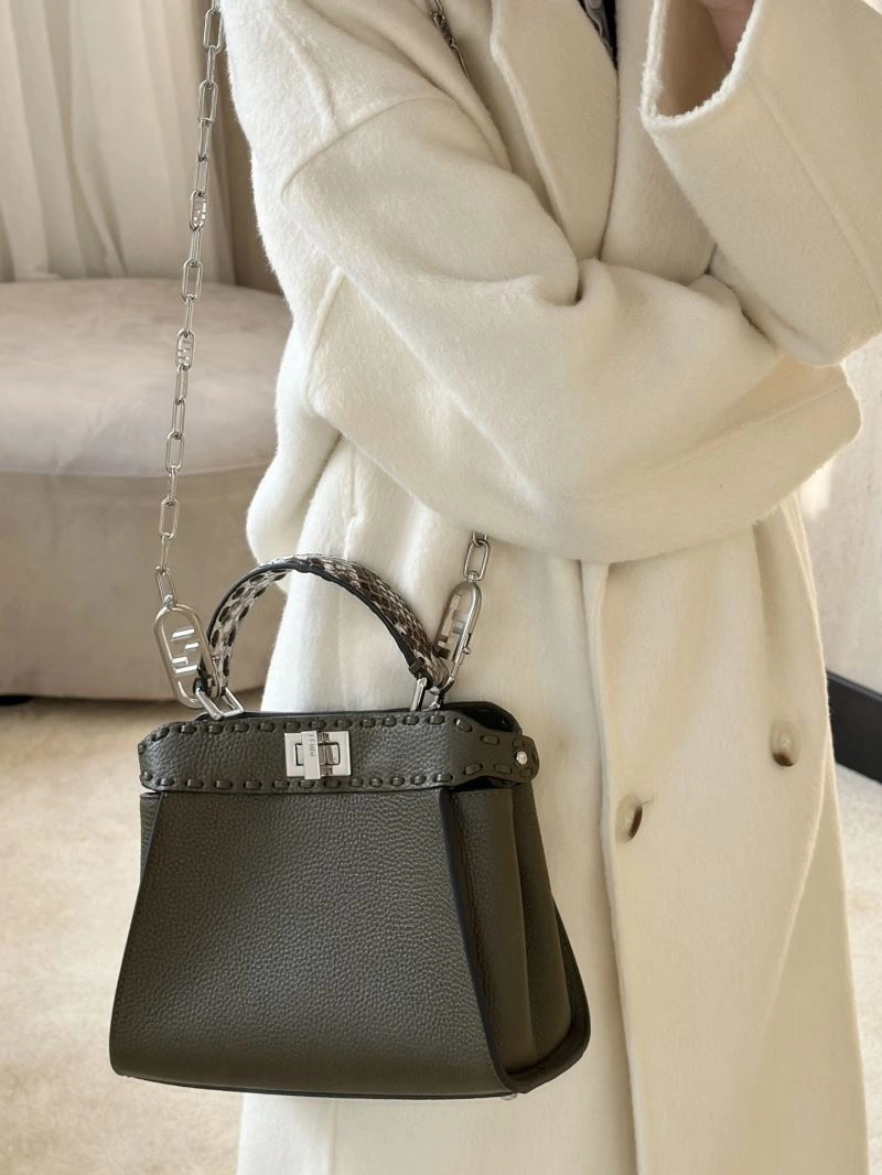 Fendi Peekaboo Bags Neat 57626