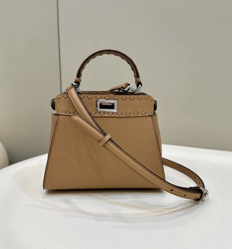 Fendi Peekaboo Bags Classic 57622
