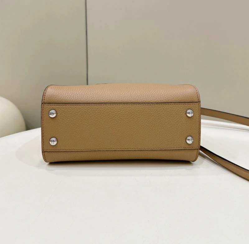 Fendi Peekaboo Bags Classic 57622